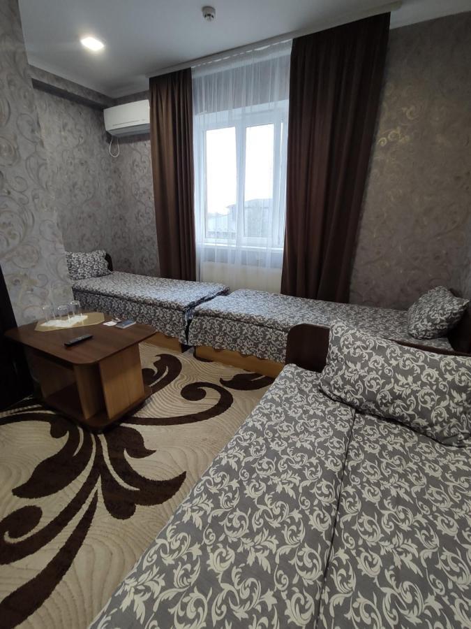 ホテルKaravan Bila Krynytsya  エクステリア 写真