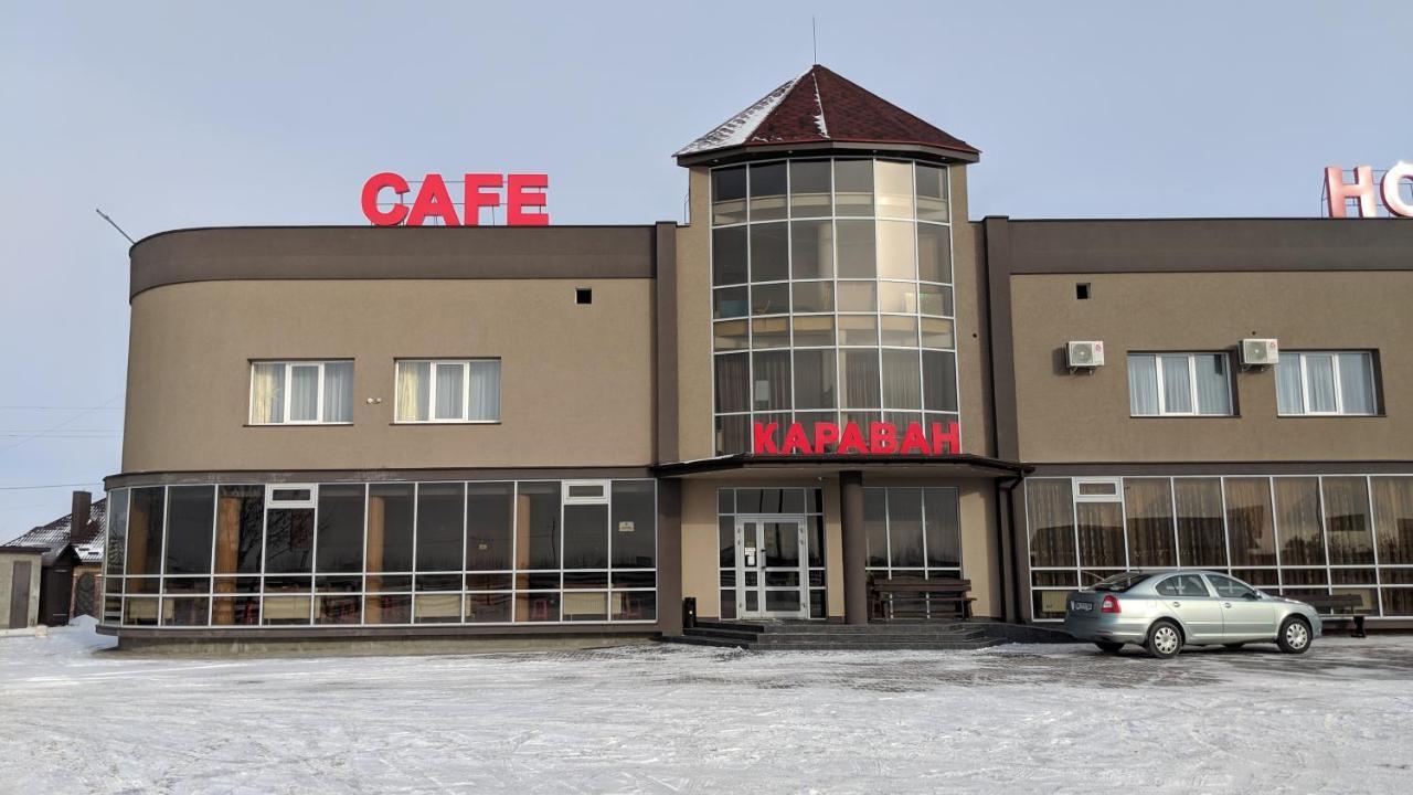 ホテルKaravan Bila Krynytsya  エクステリア 写真